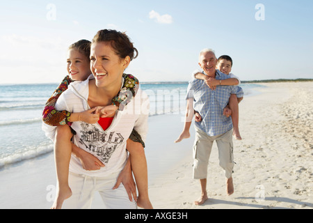 Sur la promenade de la famille
