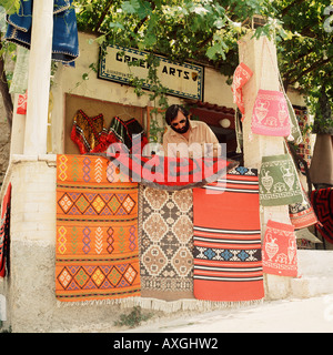 Magasin de souvenirs dans les ruelles pittoresques de la Plaka, Grèce Banque D'Images