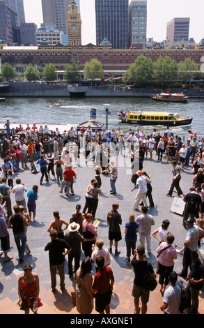 Classe de danse en plein air, Melbourne, Australie Banque D'Images