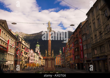 Herzog-Friedrich-Strasse, Innsbruck, capitale du Tyrol, Autriche. Banque D'Images