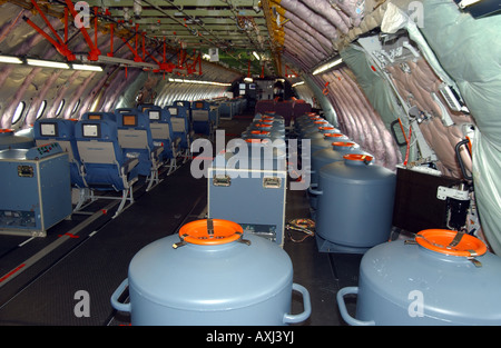 Bouteilles de ballast sur un Airbus A380-800 à quai à l'aéroport Changi de Singapour alors qu'encore en phase de test. Banque D'Images