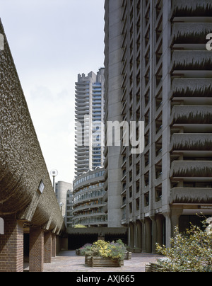 BARBICAN ESTATE 1982 Banque D'Images