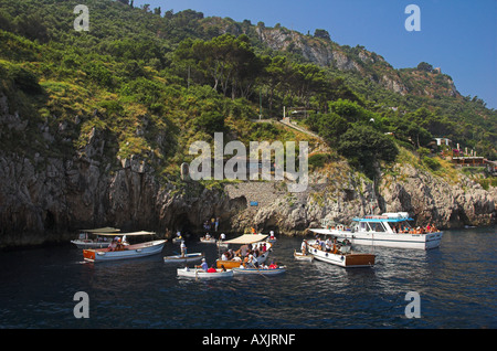 Entrée de la Grotte Bleue Capri Campanie Italie Banque D'Images