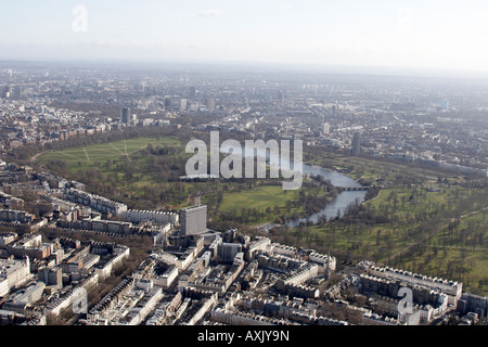Vue aérienne oblique de haut niveau au sud-est de la Serpentine de Hyde Park London W2 England UK Février 2006 Banque D'Images