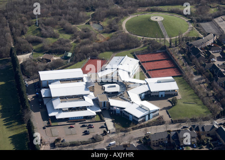 Vue aérienne oblique de haut niveau au sud-est de la Colline du Parc écologique de Stave Russie Dock Woodland Southwark London SE16 England UK FE Banque D'Images