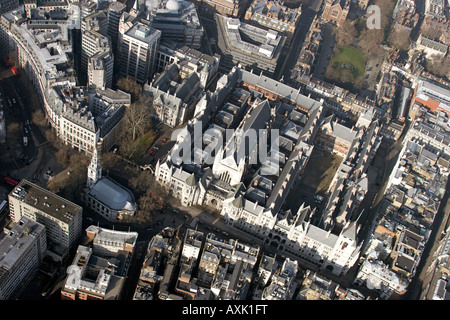 Vue aérienne oblique de la Royal Courts of Justice Aldwych London WC1 WC2 England UK Banque D'Images