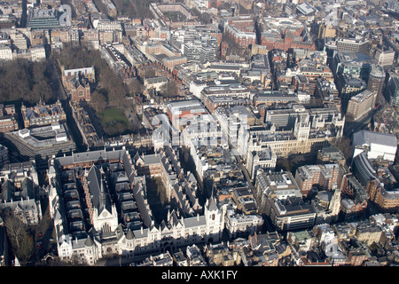 Vue aérienne oblique de la Strand Chancery Lane Royal Courts of Justice Lincoln s Inn Gray s Inn Maugham Library Londres Banque D'Images