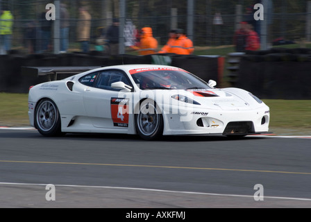 Ferrari 430 GT3 voiture de course Sport en British GT Championship à Oulton Park Motor Circuit Cheshire England Royaume-Uni Banque D'Images