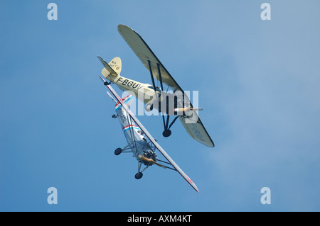 Deux vieux français trainer avions Morane Saulnier MS-317, français vintage air show, la Ferté Alais, France Banque D'Images