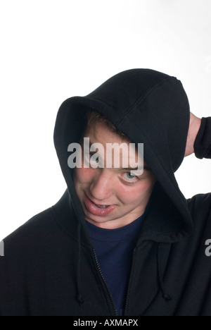 Adolescent perplexe dans hoody Banque D'Images