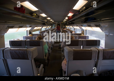 L'intérieur du train sur le service Eurostar pour Paris / Bruxelles via le tunnel sous la Manche Banque D'Images