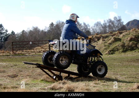 Équitation, quad et instruction en Ecosse Dunkeld 12 03 2008 Banque D'Images