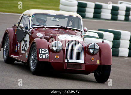 1962 Morgan Plus 4 au cours de la Super Sport GRRC Sprint du Printemps à Goodwood, Sussex, UK. Banque D'Images