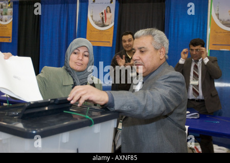 Irakiens vivant au USA en Irak Vote Élection nationale Banque D'Images