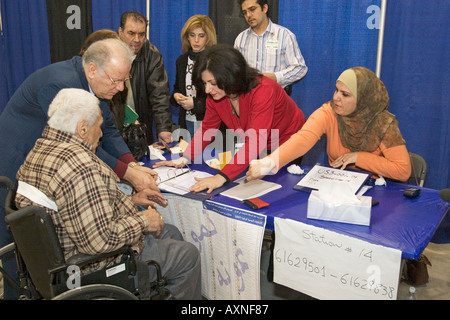 Irakiens vivant au USA en Irak Vote Élection nationale Banque D'Images