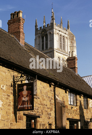 Europe Royaume-uni Leicestershire Melton Mowbray pub St Mary s'église paroissiale Banque D'Images