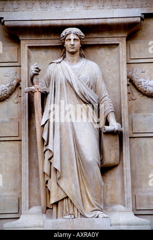 Ile de la ville Palais de Justice Dame de la Justice Paris France Banque D'Images