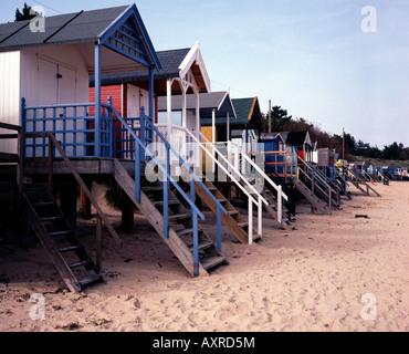 Rangée de cabines de plage le long de la plage de Wells Next the Sea, Norfolk, UK Banque D'Images