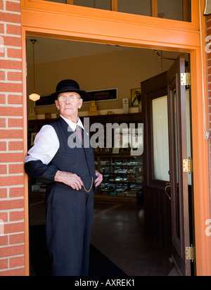 L'homme en costume Banque D'Images