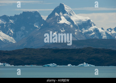 Vues d'Upsala Glaciar, El Calafarte,Parque de glaciers des montagnes andines,National,Argentine,Amérique du Sud Banque D'Images