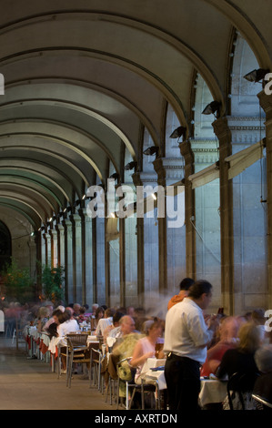 Restaurant sur Plaça Reial Barcelone Catalogne Espagne Barri Gotic Banque D'Images