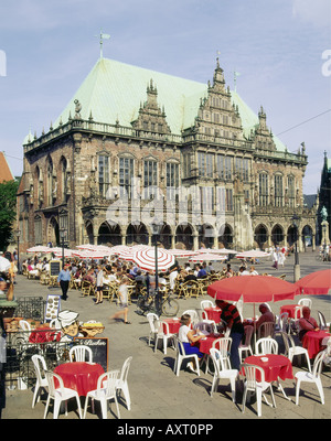 Géographie / voyages, Allemagne, Brême, cafés-trottoirs devant la vieille mairie sur le marché, site du patrimoine culturel mondial de l'UNESCO, hôtel de ville, Banque D'Images