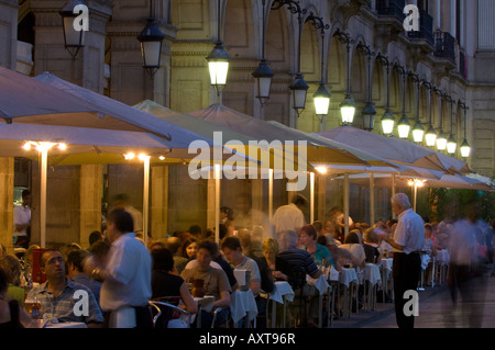 Restaurant sur Plaça Reial Barcelone Catalogne Espagne Barri Gotic Banque D'Images