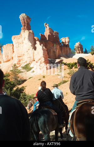 Les cavaliers à Bryce Canyon Utah Banque D'Images