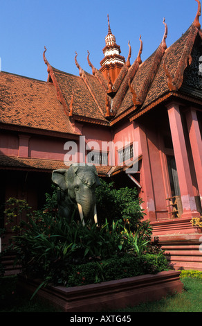 Phnom Penh l'entrée du Musée National Banque D'Images