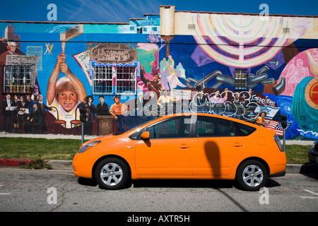 Prius et murale colorée Judaica Los Angeles California United States Banque D'Images