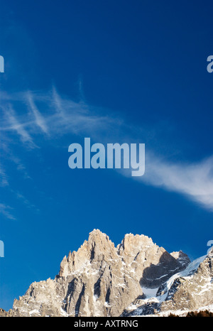 Les aiguilles de Chamonix : Aiguille des Grands Les Charmoz (3445m), Aiguille du Grépon (3482m) Banque D'Images