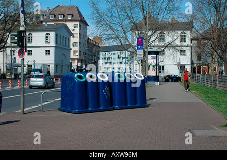 Bacs de recyclage en Allemagne Banque D'Images