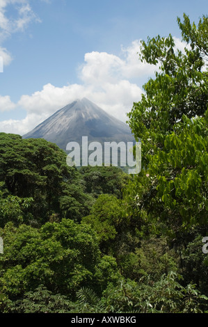 Le Volcan Arenal, Arenal, Costa Rica Banque D'Images