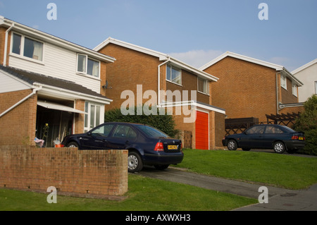 1960 aberystwyth Waunfawr s habitat pavillonnaire estate - maisons individuelles en banlieue Banque D'Images