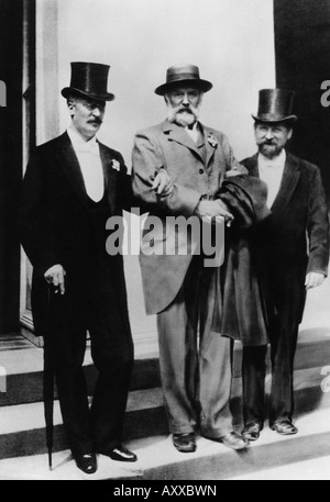 Diesel, Rudolf Christian Karl, 18.3.1858 - 29.9.1913, ingénieur allemand, inventeur, pleine longueur, avec Heinrich von Buz et Moritz Schroeder, après réunion de l'Association allemande des ingénieurs, Kassel, 16.6.1897, Banque D'Images