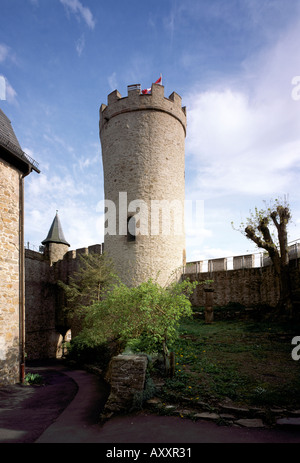 Biedenkopf, Schloß, Innerer Schloßhof mit Bergfried, Tor und Wachtürmchen Banque D'Images