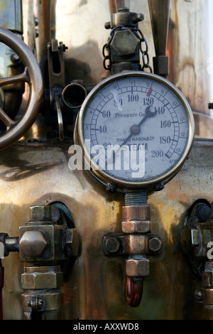 Manomètre de pression de vapeur Banque D'Images