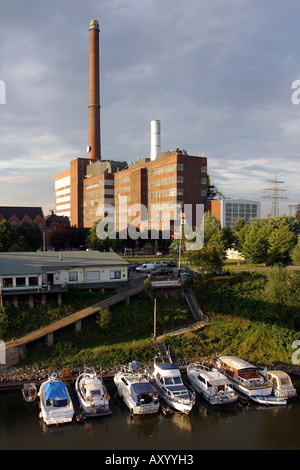 Vue sur le port et le chemin de fer Thyssen-Factory Ruhrort, Allemagne, Rhénanie du Nord-Westphalie, région de la Ruhr, Duisburg Banque D'Images