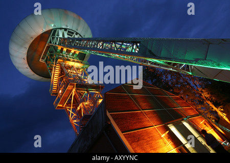 Rebuilded châtelet de l'ancien ministre des mines de charbon dans l'Achenbach IV lumière du soir, l'Allemagne, en Rhénanie du Nord-Westphalie, Ru Banque D'Images