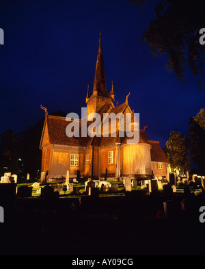 Stave Lom Lom, Kirk, Oppland, Norvège. Banque D'Images