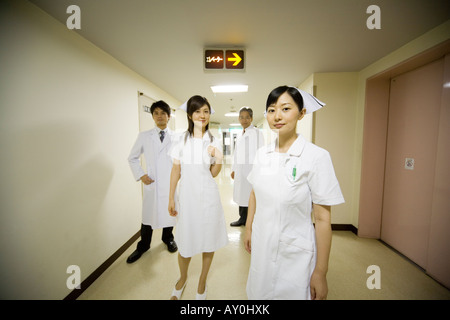 Médecins et infirmières Banque D'Images