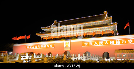 Nuit à Tian anmen. La porte de la paix céleste, Beijing, Chine Banque D'Images