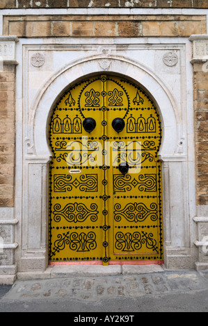 Porte jaune, Médina de Tunis, Tunisie Banque D'Images