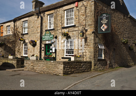 Le Bolton Arms, village pub à Wensleydale, détecteurs Redmire