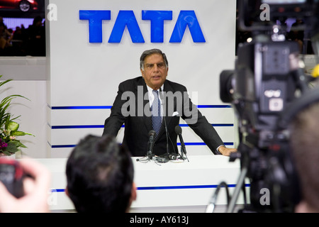 Ratan Tata lancement presse. Banque D'Images