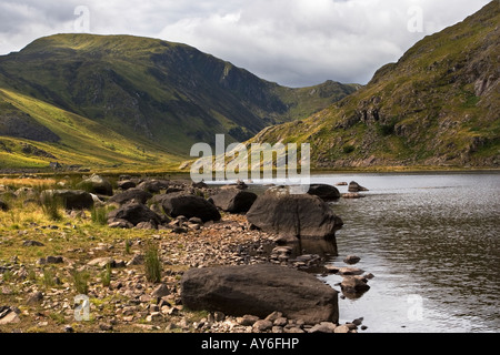 Llyn Eigiau historique, lac et barrage, montagnes Carneddau, Snowdonia, le Nord du Pays de Galles Banque D'Images