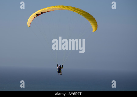Parapente deltaplane Parapente Torrey Pines hors port près de San Diego en Californie Banque D'Images