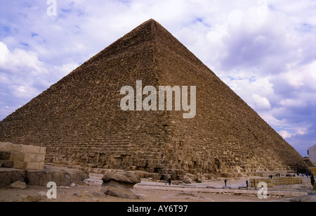 Mortuaire royal égyptien et des bâtiments sacrés des pyramides de Gizeh Nécropole Caire République arabe d'Egypte Afrique du Nord Moyen-orient Banque D'Images