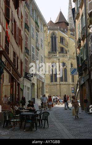 Vue caractéristique de Backstreet de Bayonne Centre Aquitaine Sud Ouest France Europe Banque D'Images