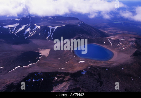 Blue Lake et le Mont Tongariro du Parc National de Tongariro Air New Zealand North Island Banque D'Images